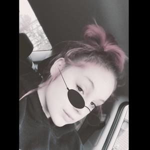 Meet your Posher, Lily